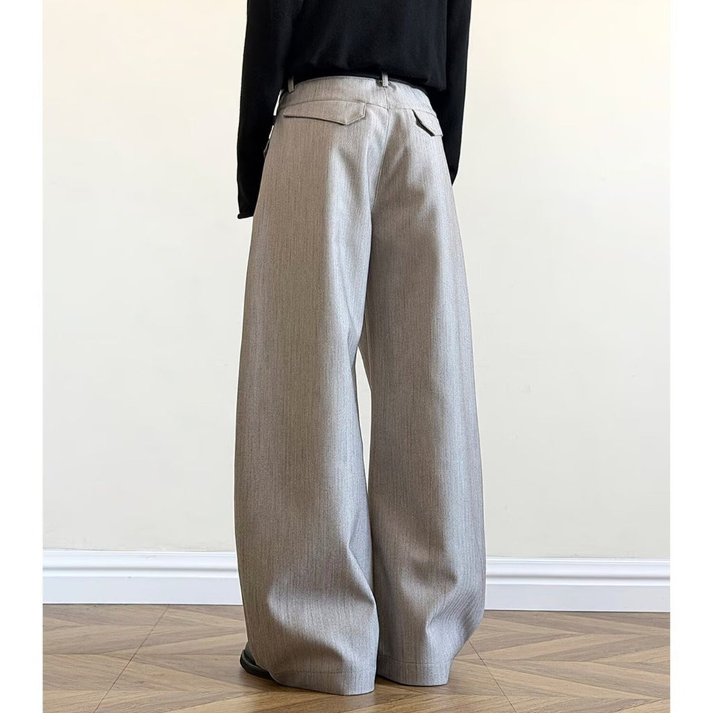 Vintage Preppy Pleated Knife Edge Trousers for Men in Gray