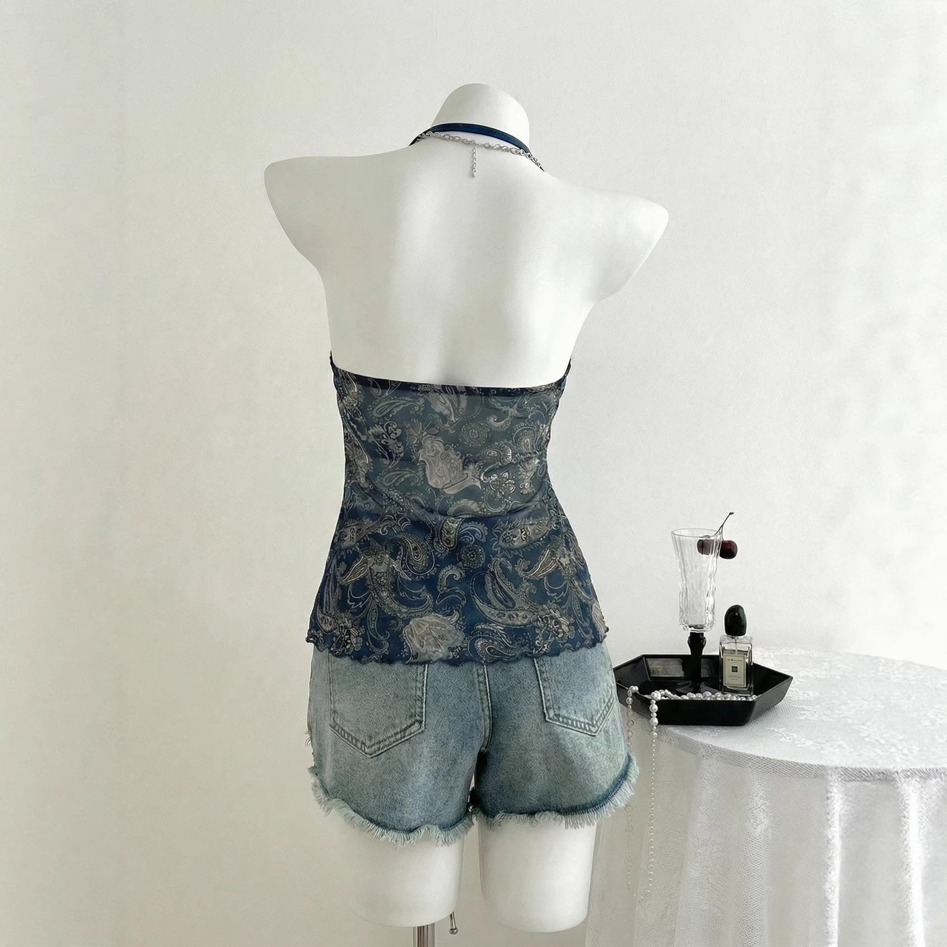 Navy Blue Floral V Neck Sleeveless Top With Straps For Street Fashion