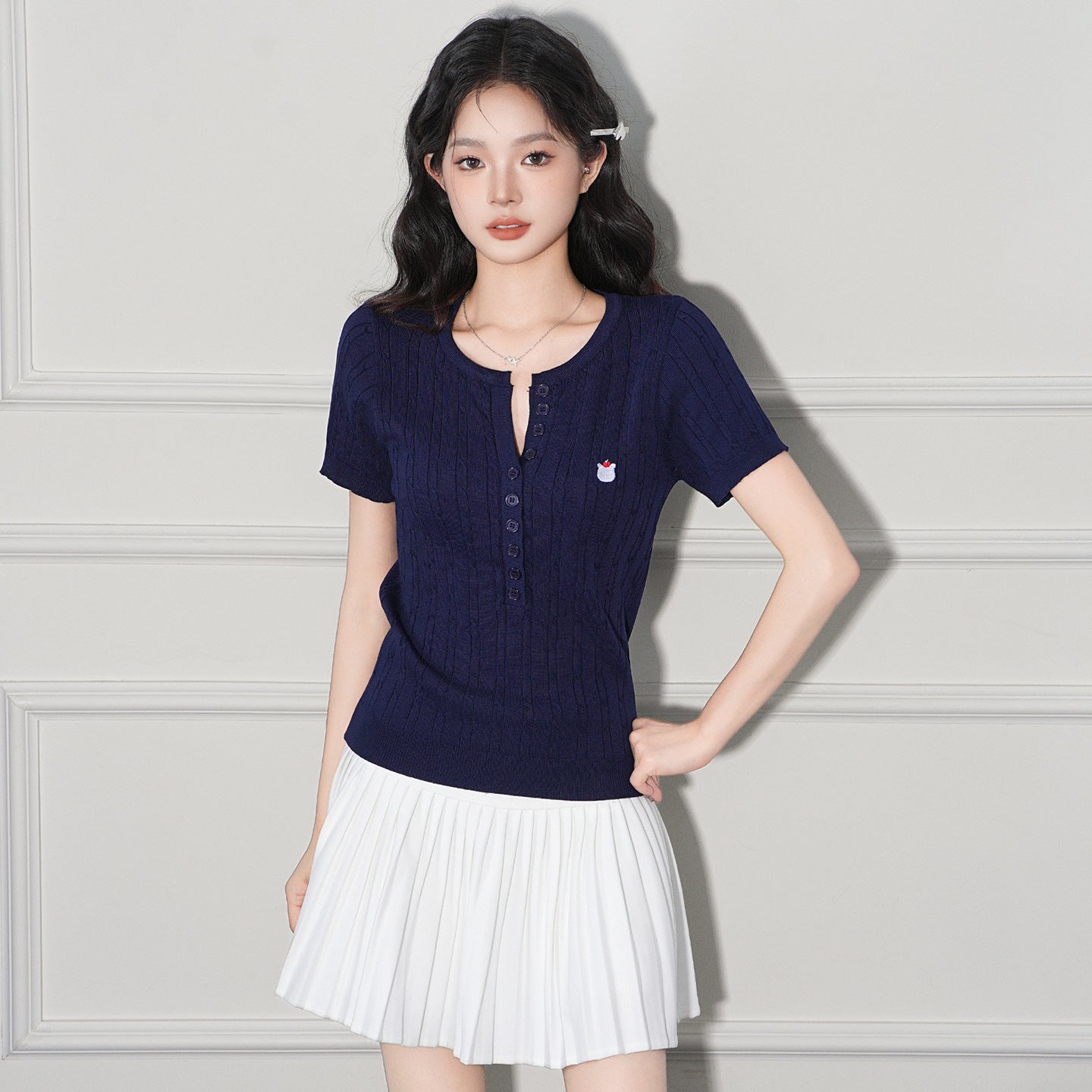 Womens Lightweight Knit VNeck Short Sleeve Tee With Cable Knit Fitted